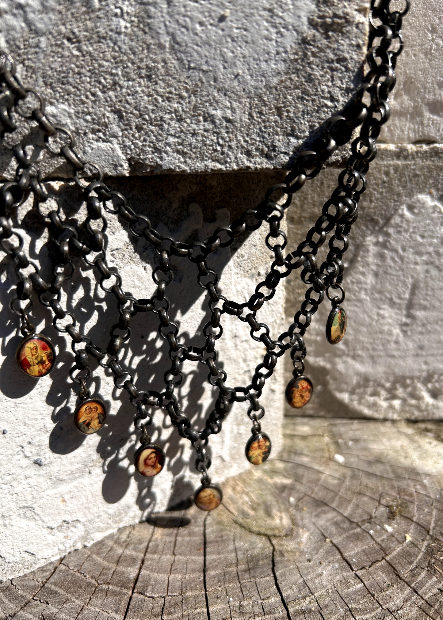 Lourdes's Calling - Collier lourd - Refashion