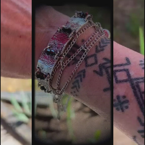 Vidéo pour montrer comment se comporte Scintilla Ritae sur le poignet.